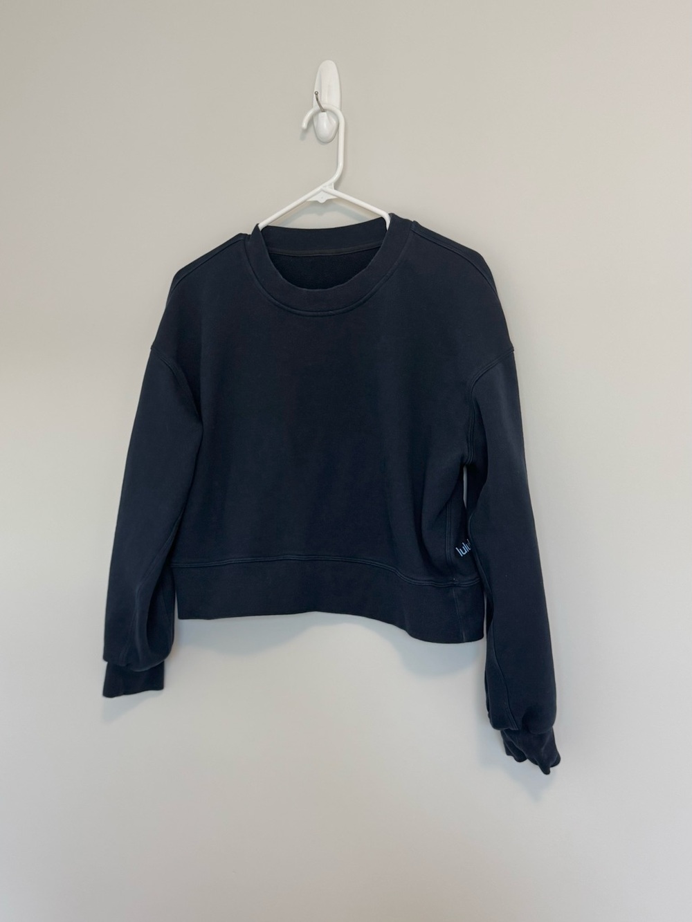 Lululemon Perfectly Oversized Crop Crew
True Navy